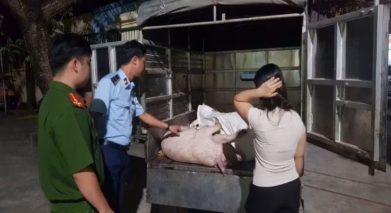 Lực lượng Công an tỉnh tăng cường phối hợp kiểm tra, xử lý nghiêm các trường hợp sản xuất, kinh doanh, vận chuyển thực phẩm không rõ nguồn gốc xuất xứ, không bảo đảm an toàn vệ sinh.