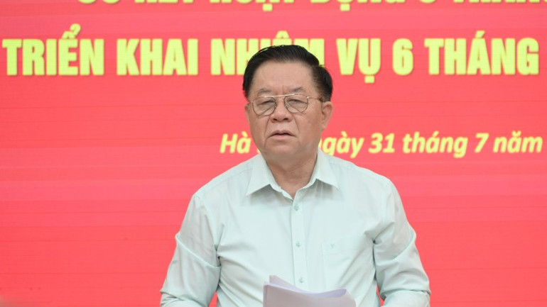 Trưởng Ban Tuyên giáo và Dân vận Trung ương Nguyễn Trọng Nghĩa phát biểu kết luận hội nghị. dong-chi-nguyen-trong-nghia-7648.jpg