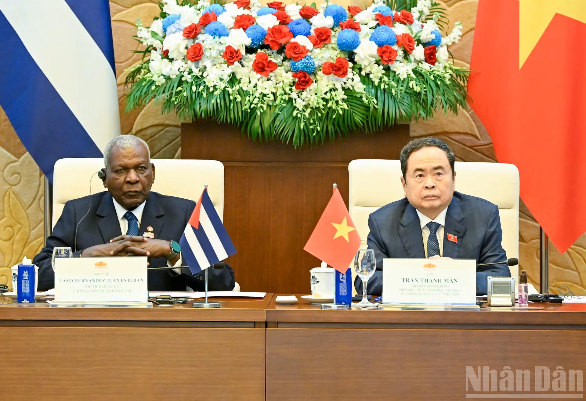 ndo_br_5-7919.jpg