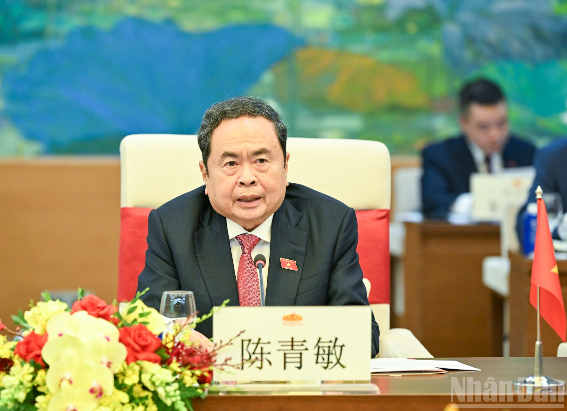 Președintele Adunării Naționale, Tran Thanh Man, vorbește la ședință. ndo_br_3-8331.jpg