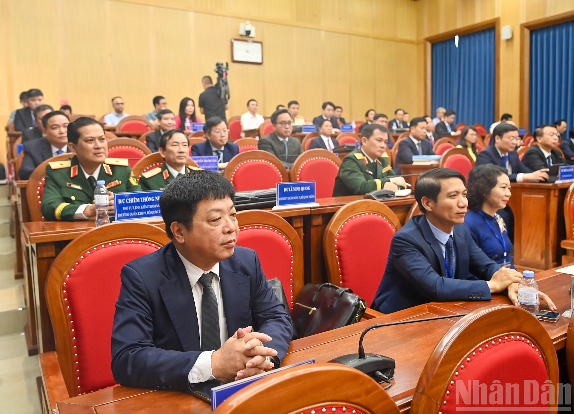 Các học viên lắng nghe trao đổi của đồng chí Tổng Bí thư Tô Lâm. ndo_br_9-7770.jpg