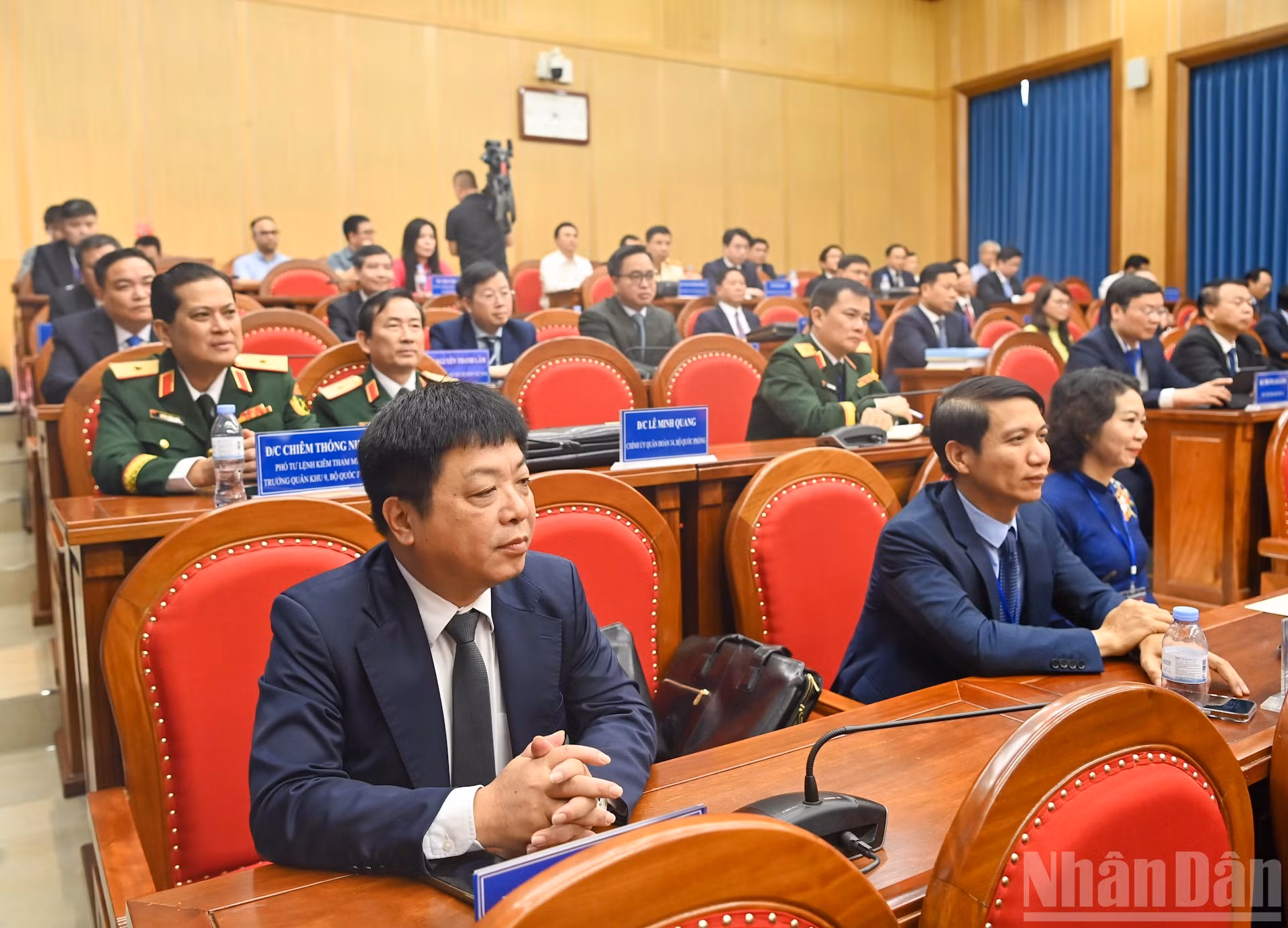 ndo_br_9-7770.jpg
