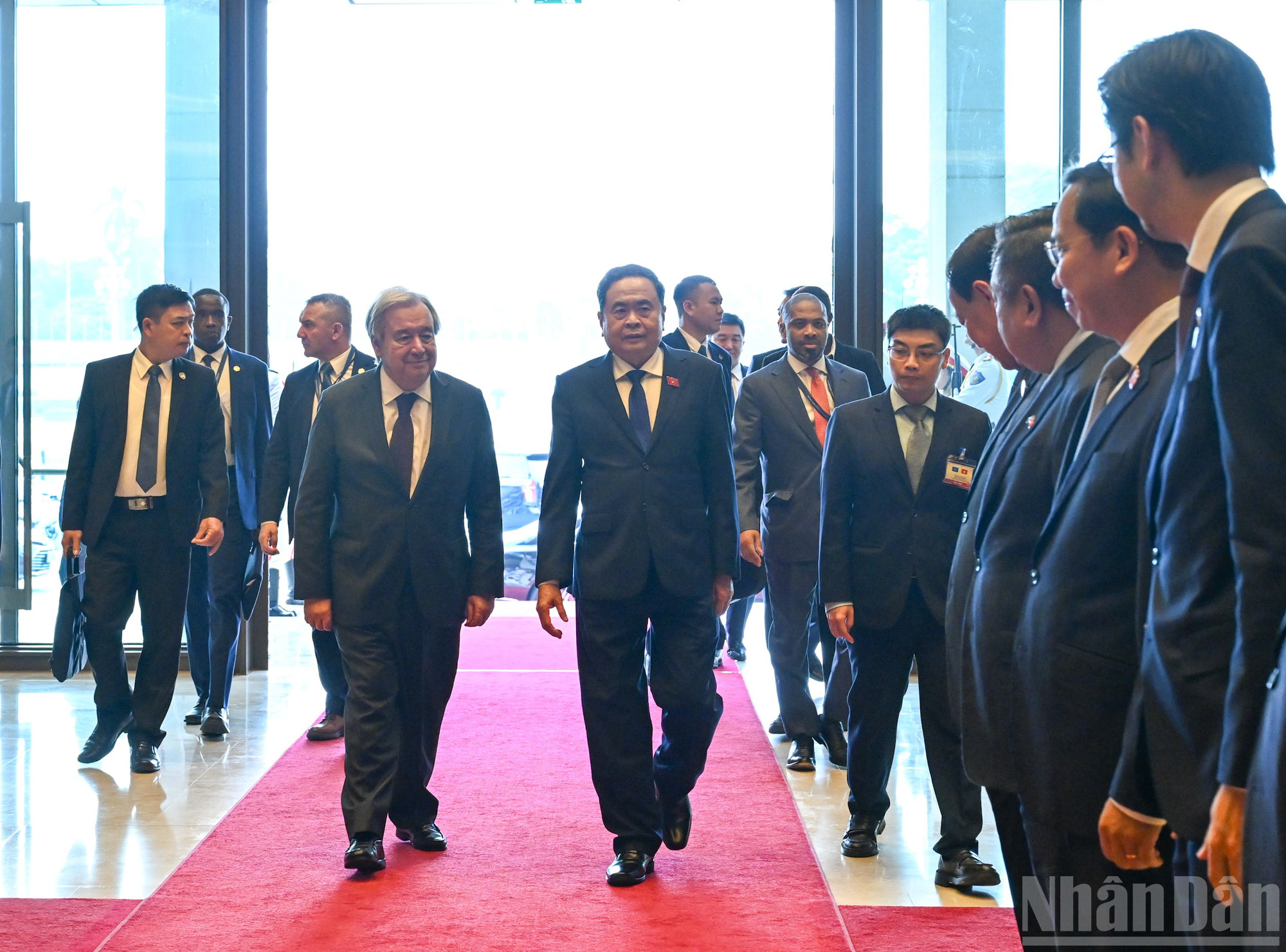 Chủ tịch Quốc hội Trần Thanh Mẫn và Tổng Thư ký Liên hợp quốc Antonio Guterres. (Ảnh: DUY LINH) ndo_br_bnd-2347.jpg