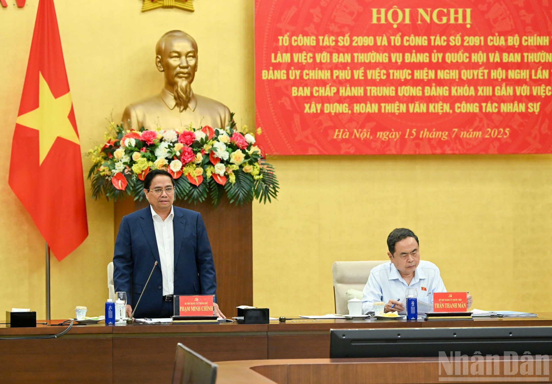 Bí thư Đảng ủy Chính phủ, Thủ tướng Chính phủ Phạm Minh Chính phát biểu tại hội nghị. ndo_br_5-2304.jpg