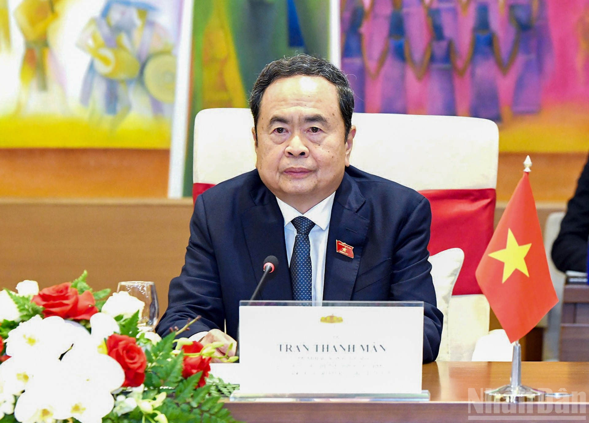 トラン・タン・マン国会議長がレセプションで演説する。 ndo_br_img-0656.jpg