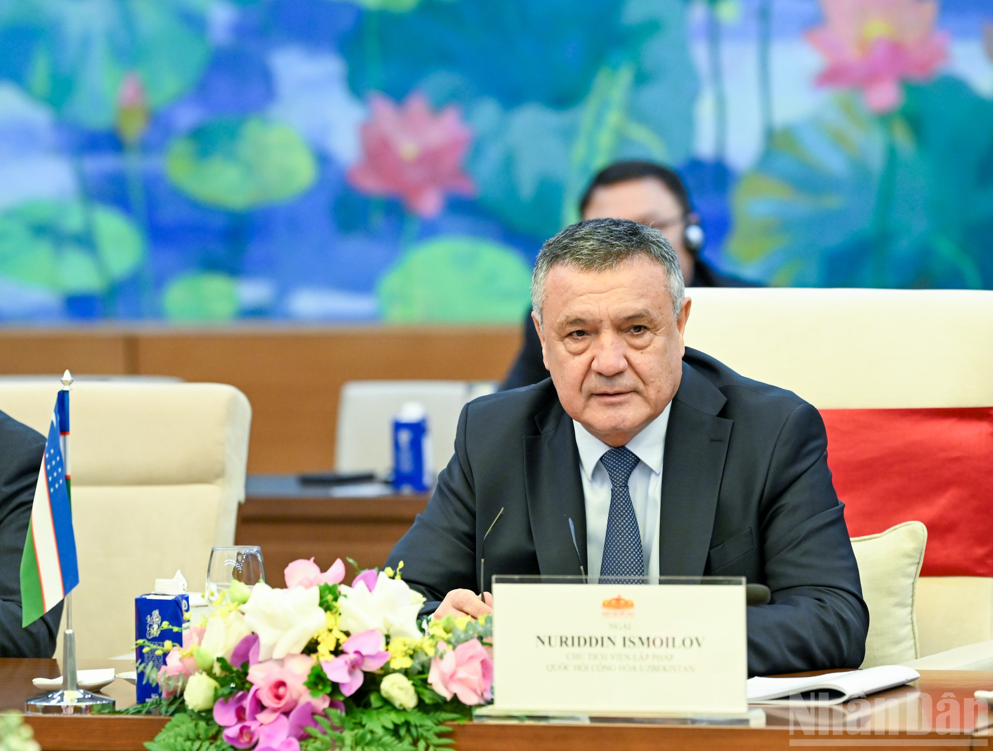 Chủ tịch Hạ viện Uzbekistan Nuriddin Ismoilov phát biểu tại cuộc tiếp. (Ảnh: DUY LINH) ndo_br_bnd-2717.jpg