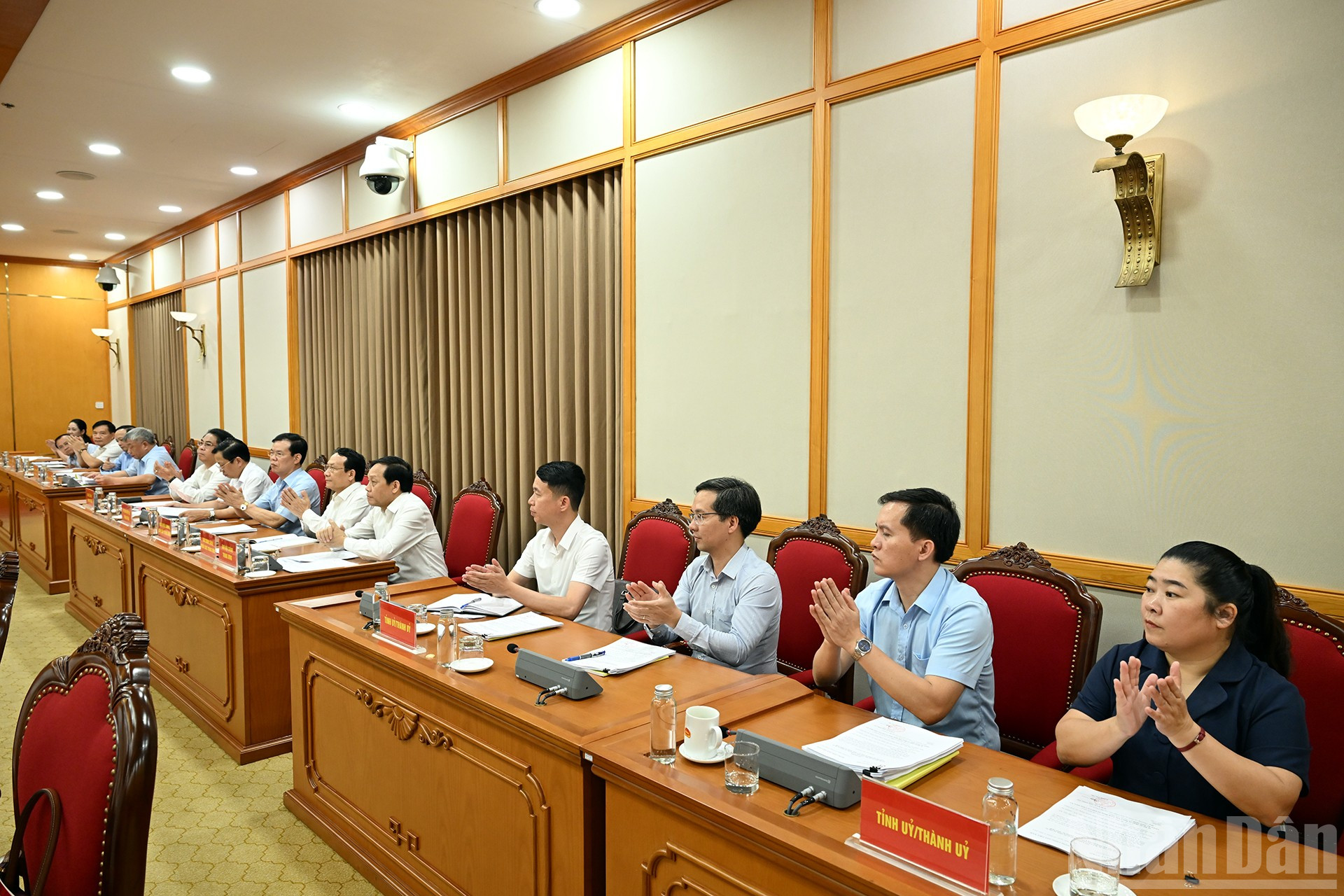 Các đại biểu dự cuộc làm việc. ndo_br_6-9823.jpg