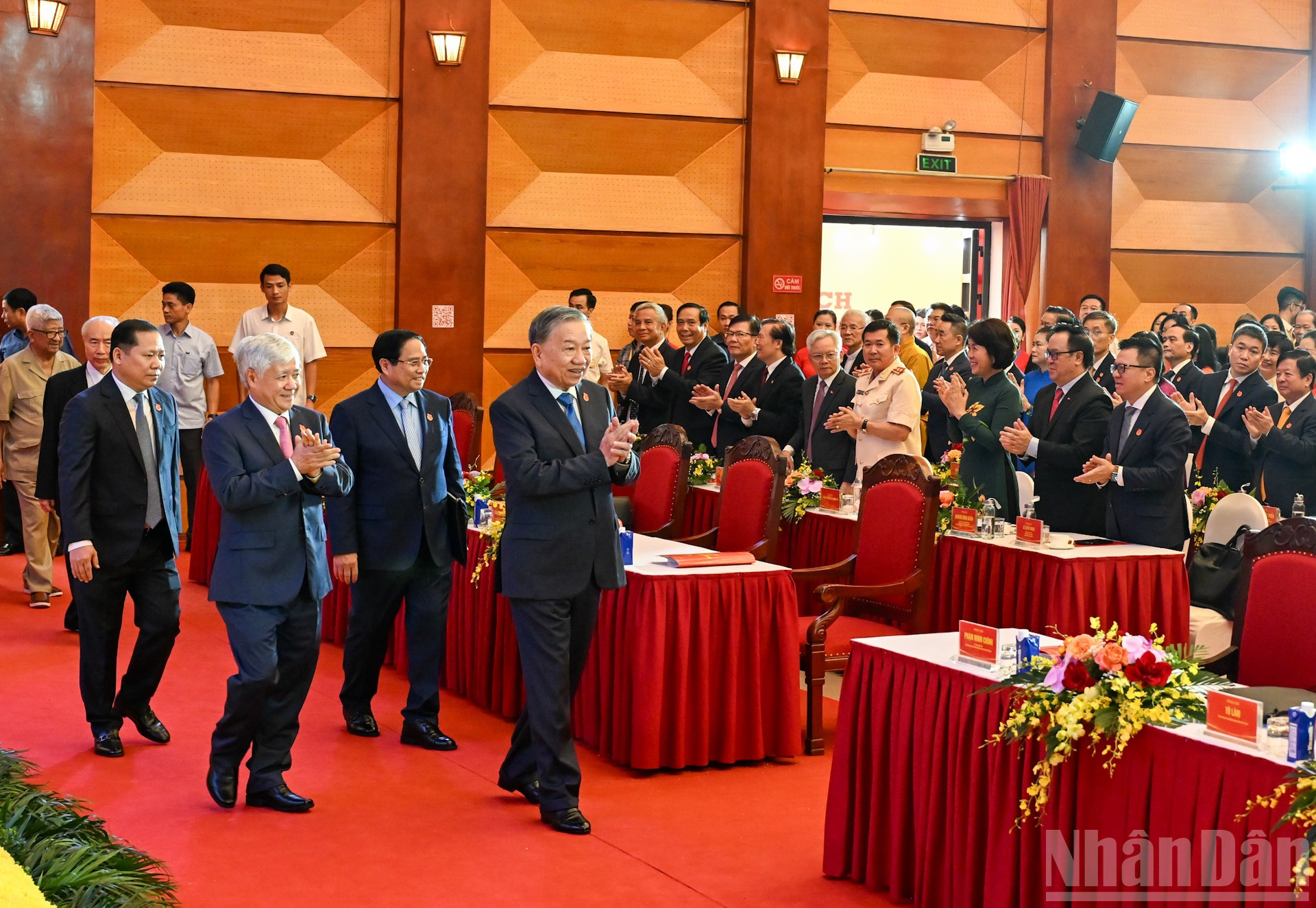 Tổng Bí thư Tô Lâm và các đồng chí lãnh đạo Đảng, Nhà nước và các đại biểu dự Đại hội. ndo_br_6-3316.jpg