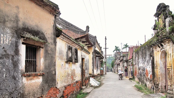 Nét đẹp bình dị của kiến trúc nhà ở nông thôn nơi Làng Cựu (ngoại thành Hà Nội). (Ảnh: KHIẾU MINH)