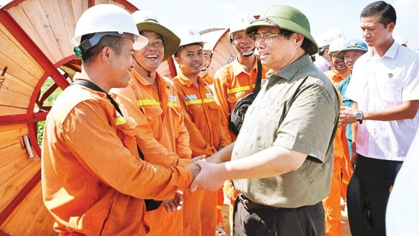 Trí tuệ, bản lĩnh, vượt sóng vươn ra biển lớn