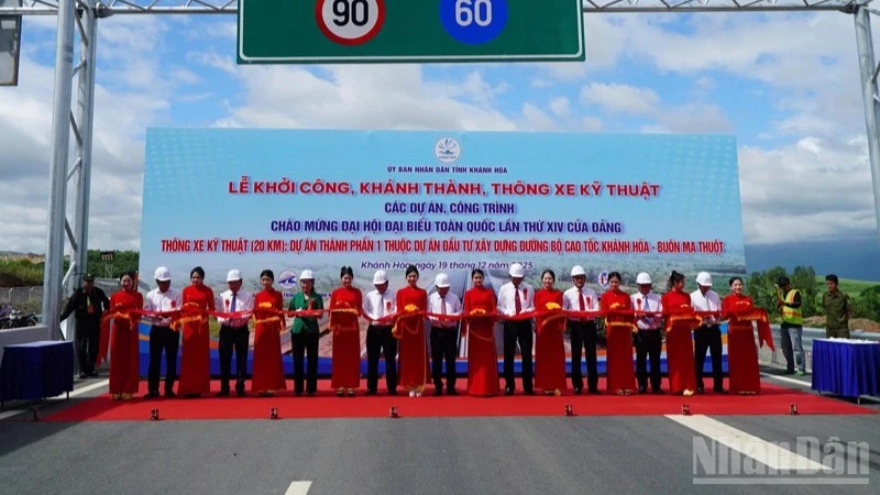 Khánh Hòa: Hạ tầng giao thông đồng bộ đối mặt áp lực lớn, đẩy mạnh đầu tư trọng điểm