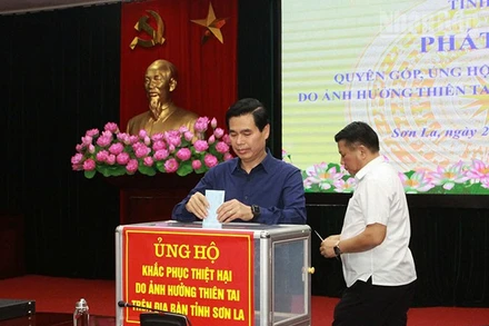 Ngay tại cuộc họp, 27 đơn vị và 1 cá nhân đã tham gia ủng hộ được 81 triệu đồng.