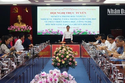 Đồng chí Hoàng Quốc Khánh, Bí thư Tỉnh ủy Sơn La chủ trì hội nghị.