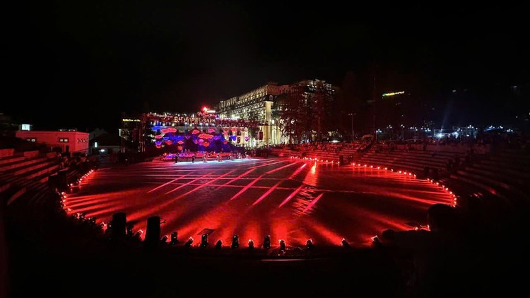 កន្លែងវេទមន្តនៅទីលានវាយកូនបាល់ត្រូវបានគេរំពឹងថានឹងនាំមកនូវបទពិសោធន៍ដ៏ល្អដល់សាធារណជន។ z7036944367840-85599a6e50f601d64927e5f487cc2dc7-8505.jpg
