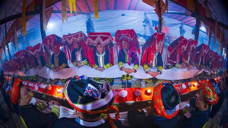 ភាពស្រស់ស្អាតនៃវប្បធម៌ និងជំនឿរបស់ជនជាតិត្រូវបានផ្សព្វផ្សាយយ៉ាងខ្លាំង។ z7036944069089-466c7e82abd39a7267cdd8ef2624a840-9053.jpg