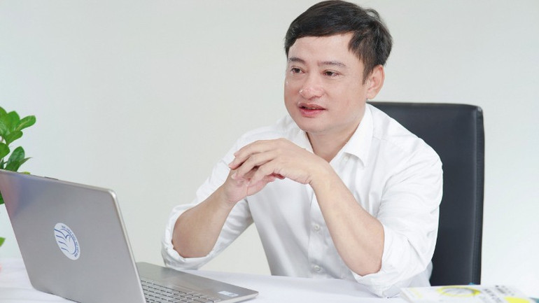 Dr. Tran Nguyen Cuong, șeful Departamentului de Drept Economic, Academia Femeilor din Vietnam. z5665849351885-8fb94ac5f4b5e5d9e92a3130288f0a54-2070.jpg