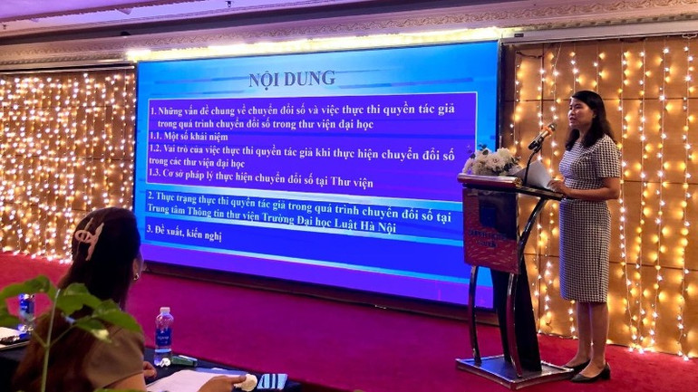 Đại biểu trình bày tham luận về bản quyền. photo-1729250887415-1729250887552978581895-1729265254996-172926525512241149920-1419.jpg