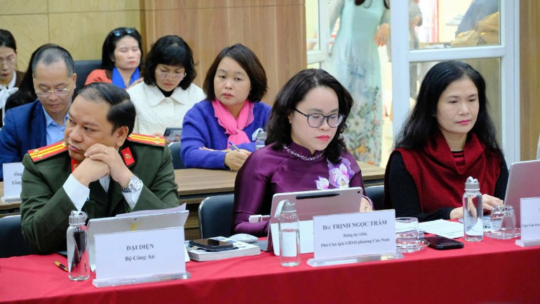 ប្រតិភូដែលចូលរួមក្នុងសិក្ខាសាលាមានមតិសំខាន់ៗជាច្រើន។ z7188126987328-95a1e8e1b6799e05b78195cccf9a6d22-4388.jpg