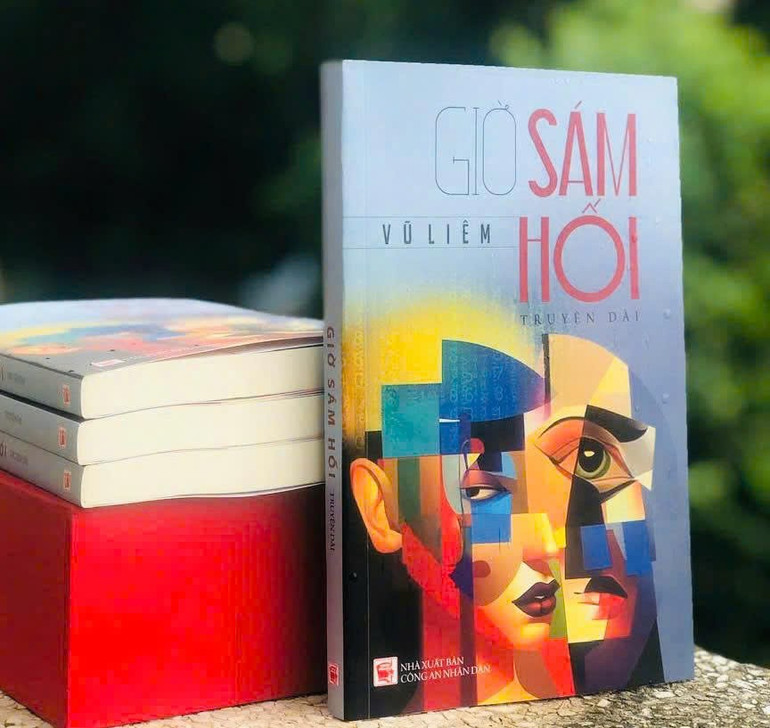 Tác phẩm "Giờ sám hối" của Trung tá, nhà biên kịch Vũ Liêm. z6854953336991-597b31a48dd577064799891c4472fc93.jpg