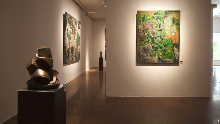 ผลงานอันน่าประทับใจจัดแสดงอยู่ในนิทรรศการ z7277545920769-33bc4ea66cdc996d42db2c5e89353a89-8064.jpg