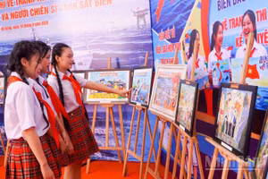 Cuộc thi “Em yêu biển, đảo quê hương” năm học 2025-2026 thu hút hơn 90 nghìn học sinh của 188 trường trung học cơ sở thuộc 44 xã, phường ven biển tham gia.