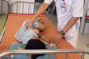 Bệnh nhân nhập viện điều trị nghi do ngộ độc tại Bệnh viện đa khoa khu vực Quảng Nam.
