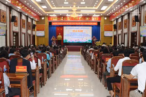 Quang cảnh buổi tọa đàm.