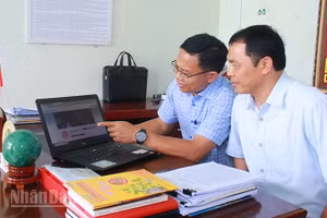 Lãnh đạo xã Ia Hiao giới thiệu trang Facebook "Ia Hiao ngày mới".