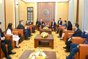 Quang cảnh buổi tiếp. (Ảnh: THẾ ĐẠI)