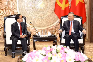 Tổng Bí thư, Chủ tịch nước Tô Lâm tiếp Phó Thủ tướng, Bộ trưởng Tư pháp Lào Khamphan Phommathat. (Ảnh: ĐĂNG KHOA)