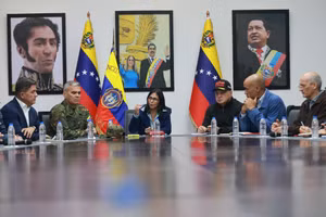 Bà Delcy Rodriguez chủ trì phiên họp đầu tiên của Nội các kể từ khi Tổng thống Nicolas Maduro bị Mỹ bắt giữ. (Ảnh: Website Văn phòng Tổng thống Venezuela)