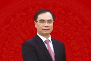 [Infographic] Tiểu sử Tổng Biên tập Tạp chí Cộng sản Dương Trung Ý