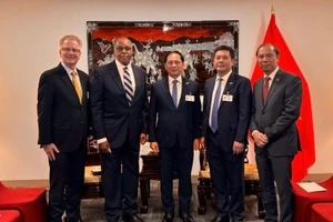 Phó Thủ tướng Bùi Thanh Sơn tiếp lãnh đạo một số tập đoàn của Hoa Kỳ. (Ảnh: Bộ Ngoại giao Việt Nam)