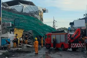 Hiện trường công trình bị sập. (Ảnh: Tân Hoa Xã)