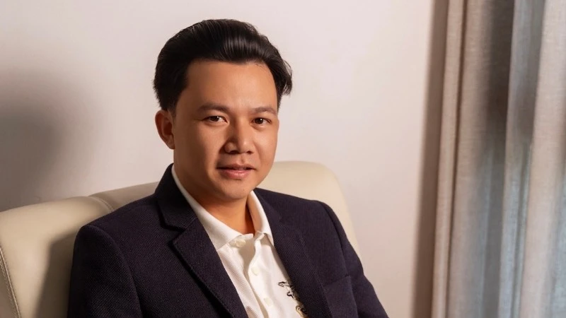 Nhạc sĩ Bá Hùng.