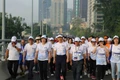 Bí thư Thành ủy Thành phố Hồ Chí Minh Nguyễn Văn Nên cùng tham gia giải chạy (Ảnh: HÀ KHÁNH)