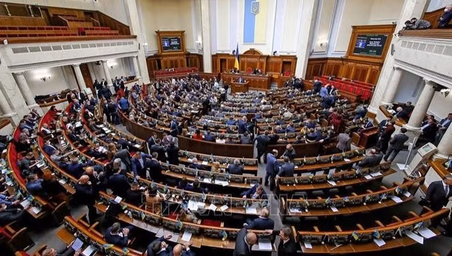 Toàn cảnh một phiên họp Quốc hội Ukraine ở Kiev. (Ảnh tư liệu: AFP/TTXVN)