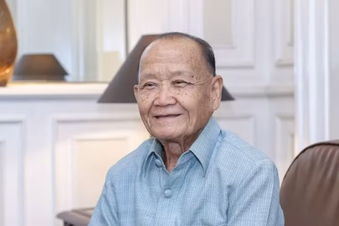 Thiếu tướng Somphone Keomixay, nguyên Chủ tịch Hội Cựu chiến binh quốc gia Lào, người đã có nhiều năm sống và học tập tại Việt Nam. (Ảnh: ĐÌNH HÒA)
