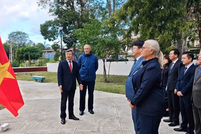 Đại sứ Lê Quang Long phát biểu tại sự kiện. (Ảnh do Đại sứ quán Việt Nam tại Cuba cung cấp)