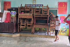 202 trường học ở Huế tạm đóng cửa để tránh mưa lụt.