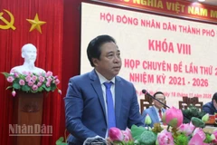 Đồng chí Nguyễn Khắc Toàn, Chủ tịch Ủy ban nhân dân thành phố Huế nhiệm kỳ 2021-2026 phát biểu nhận nhiệm vụ.