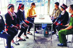 Các xã vùng cao đẩy mạnh tuyên truyền nâng cao nhận thức của người dân về nạn tảo hôn, hôn nhân cận huyết thống.