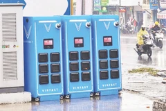 Lắp đặt tủ đổi pin cho xe điện