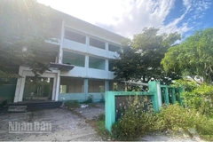 Không được đưa vào sử dụng, không có phương án bảo vệ, tòa nhà đã bị trộm cắp, phá hoại.