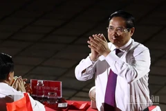 [Ảnh] Chương trình "Thời khắc vàng" tại điểm cầu Huế