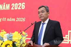 Đồng chí Hồ Văn Niên, Ủy viên Trung ương Đảng, Bí thư Tỉnh ủy Quảng Ngãi phát biểu chỉ đạo hội nghị.