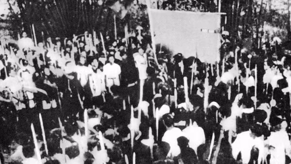 Khởi nghĩa giành chính quyền ở Sài Gòn ngày 25/8/1945. (Ảnh tư liệu)