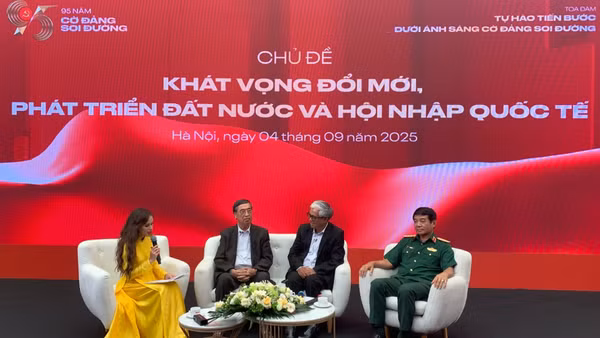 Các diễn giả tham dự Tọa đàm.