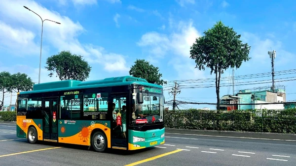 Thành phố Hồ Chí Minh triển khai nhiều chính sách chuyển đổi phương tiện xanh, nhằm giảm tình trạng ô nhiễm không khí.
