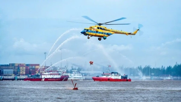 Bay huấn luyện tìm kiếm cứu hộ, cứu nạn tại Hải Phòng.